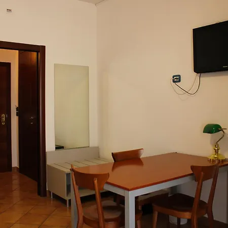 99 Casa de hóspedes LʼAquila