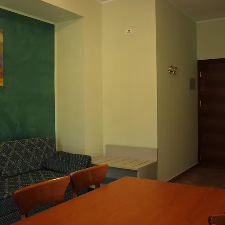 99 게스트하우스 3*